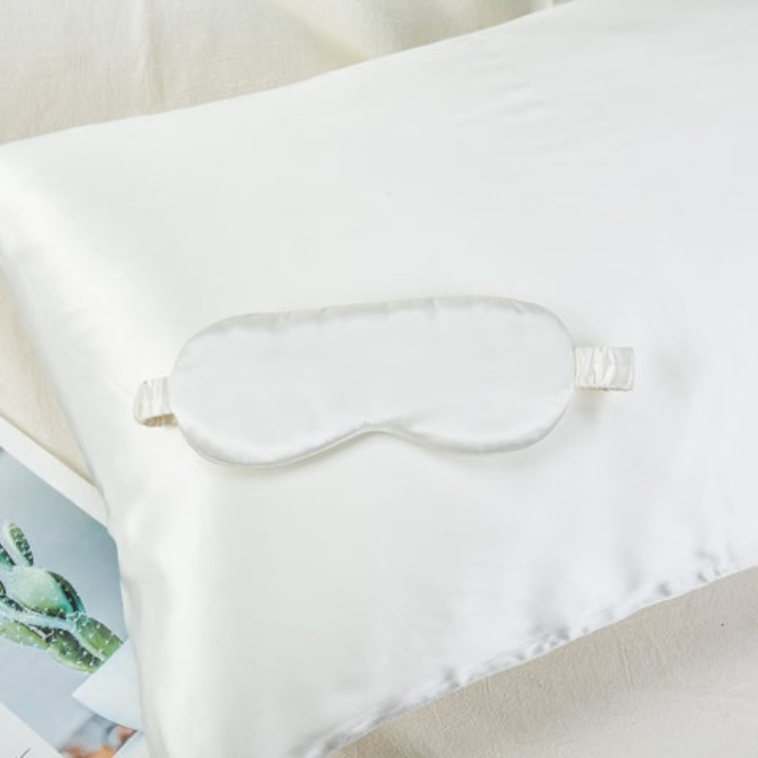 Set Belleza Funda de seda y Antifaz