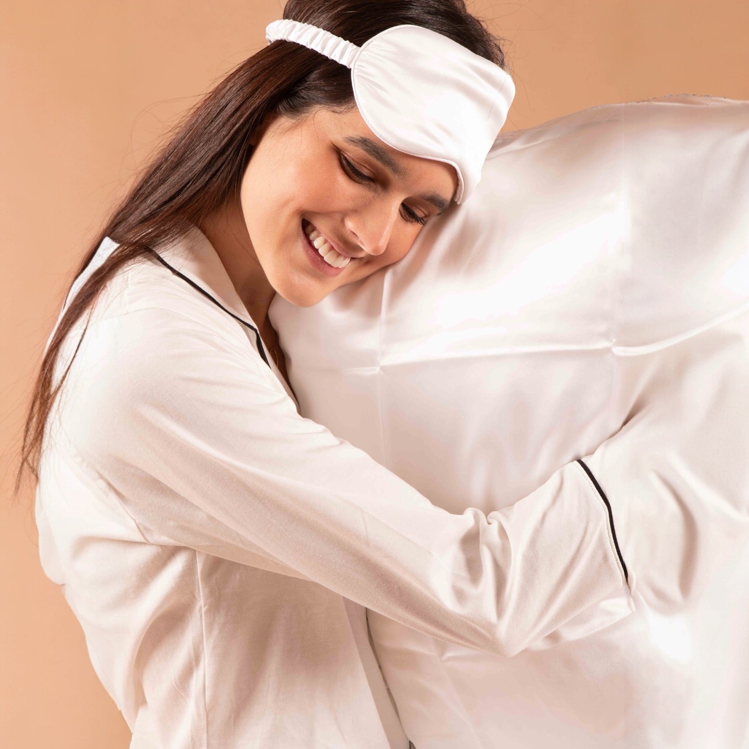 Set Belleza Funda de seda y Antifaz