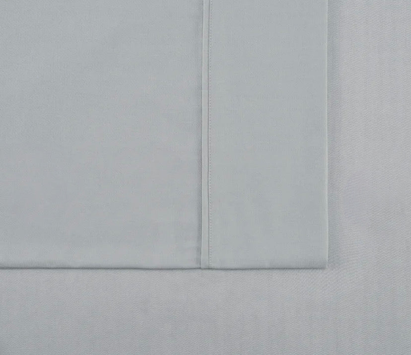 Juego de Sábanas Plomo Vapor de 200 Hilos Juego de Sábanas Plomo Vapor de 200 Hilos